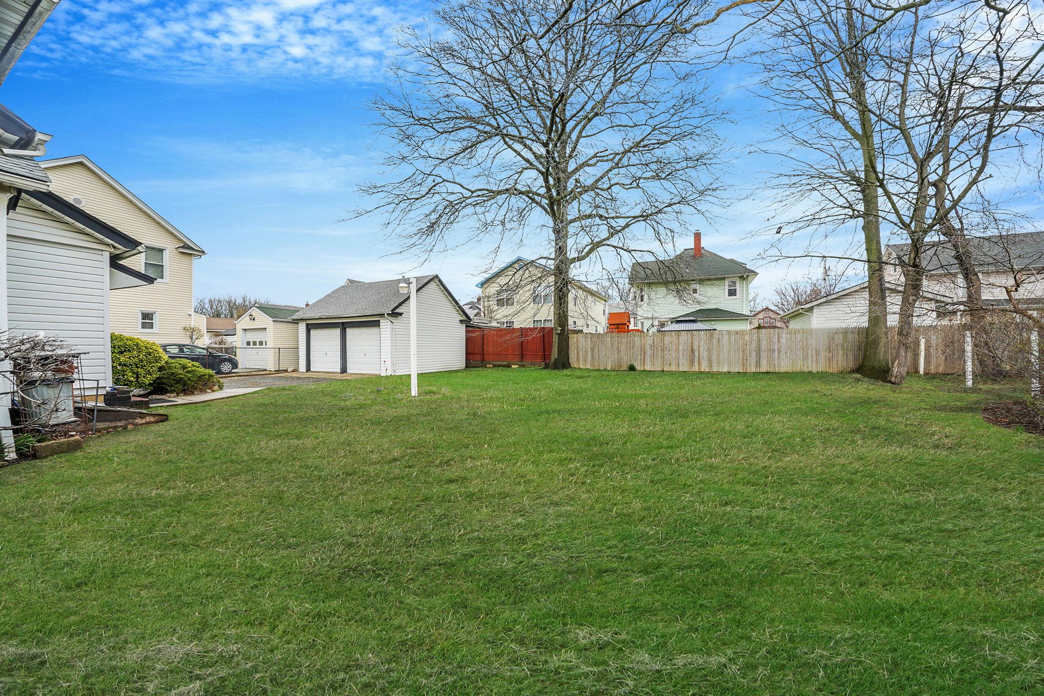 70 Bennett Avenue, Hempstead, New York image 12