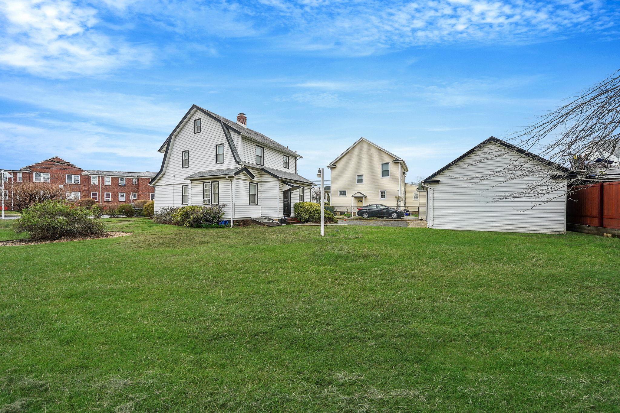 70 Bennett Avenue, Hempstead, New York image 9