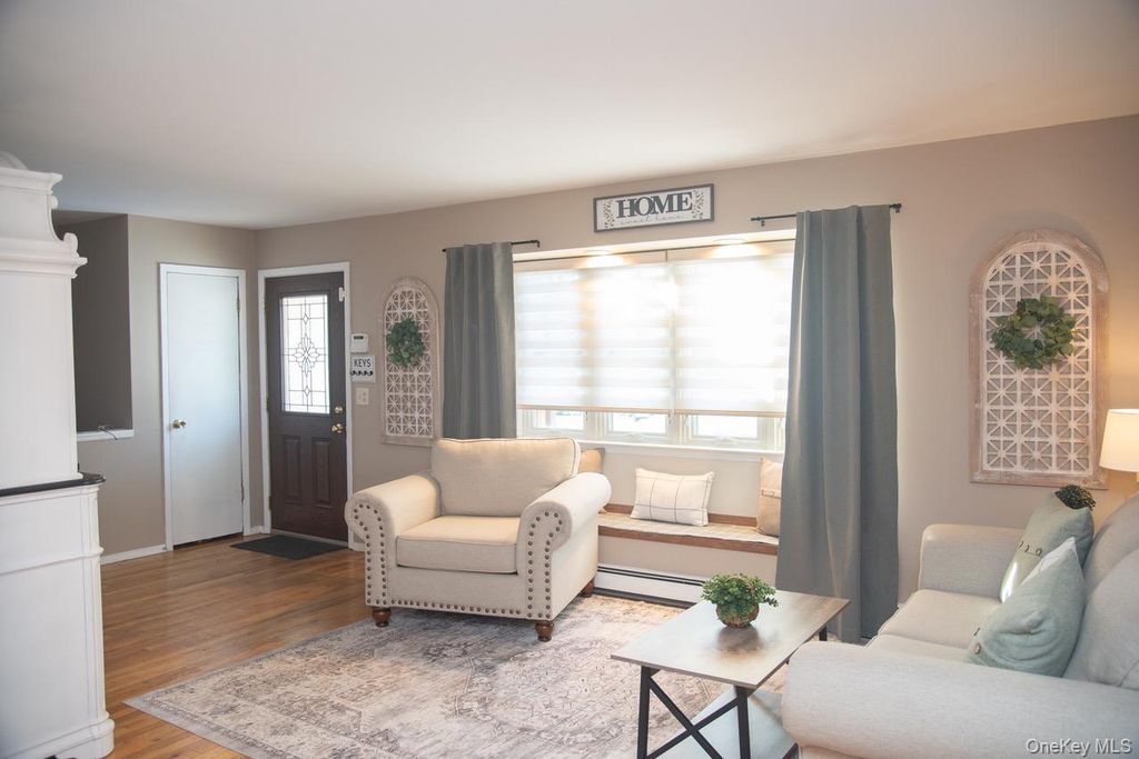 Photo of 171 Tyler Avenue, Miller Place, NY 11764 (MLS # 959585)