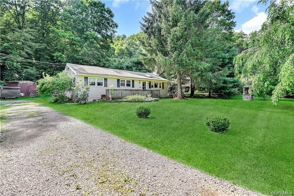 Photo of 35 Peddler Hill Road, Monroe, NY 10950 (MLS # 978245)