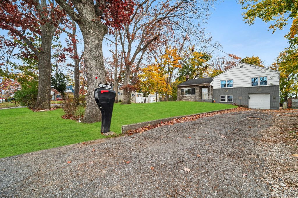 Photo of 1043 Wilson Boulevard, Central Islip, NY 11722 (MLS # 967144)