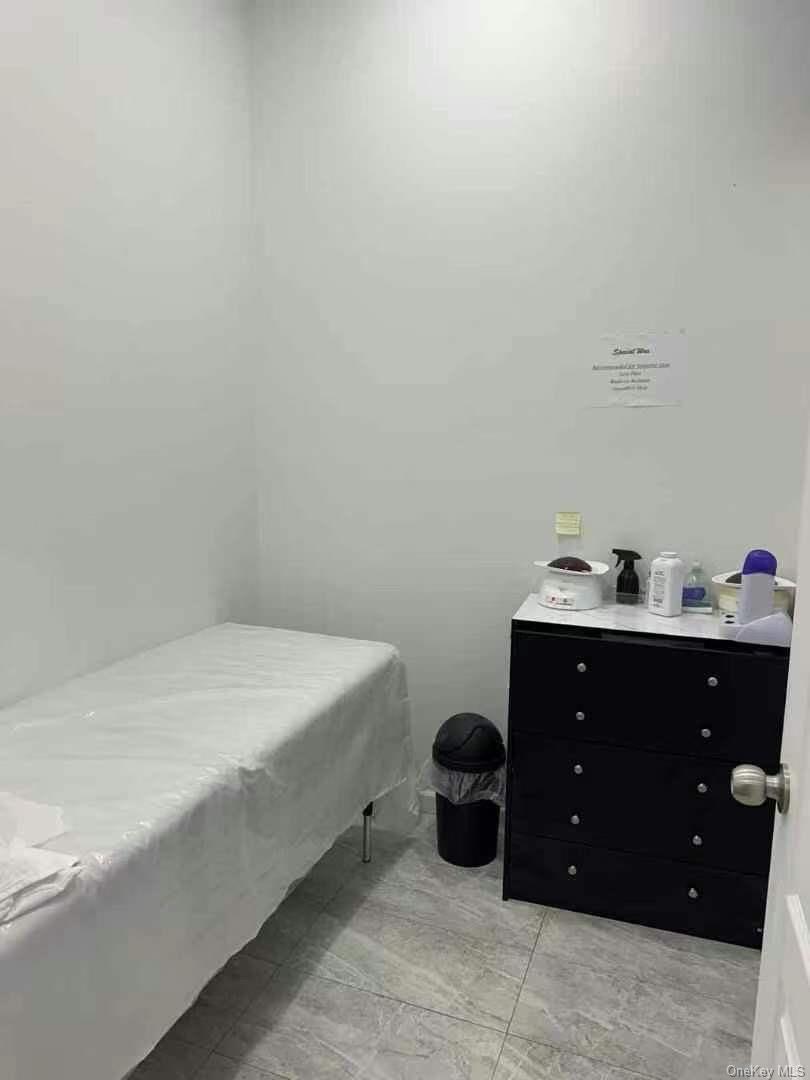 2295 Hempstead Turnpike