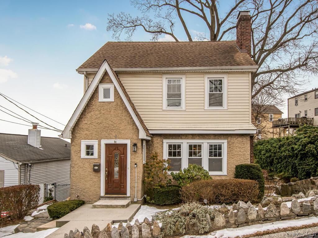 Photo of 84 Page Avenue, Yonkers, NY 10704 (MLS # 948563)