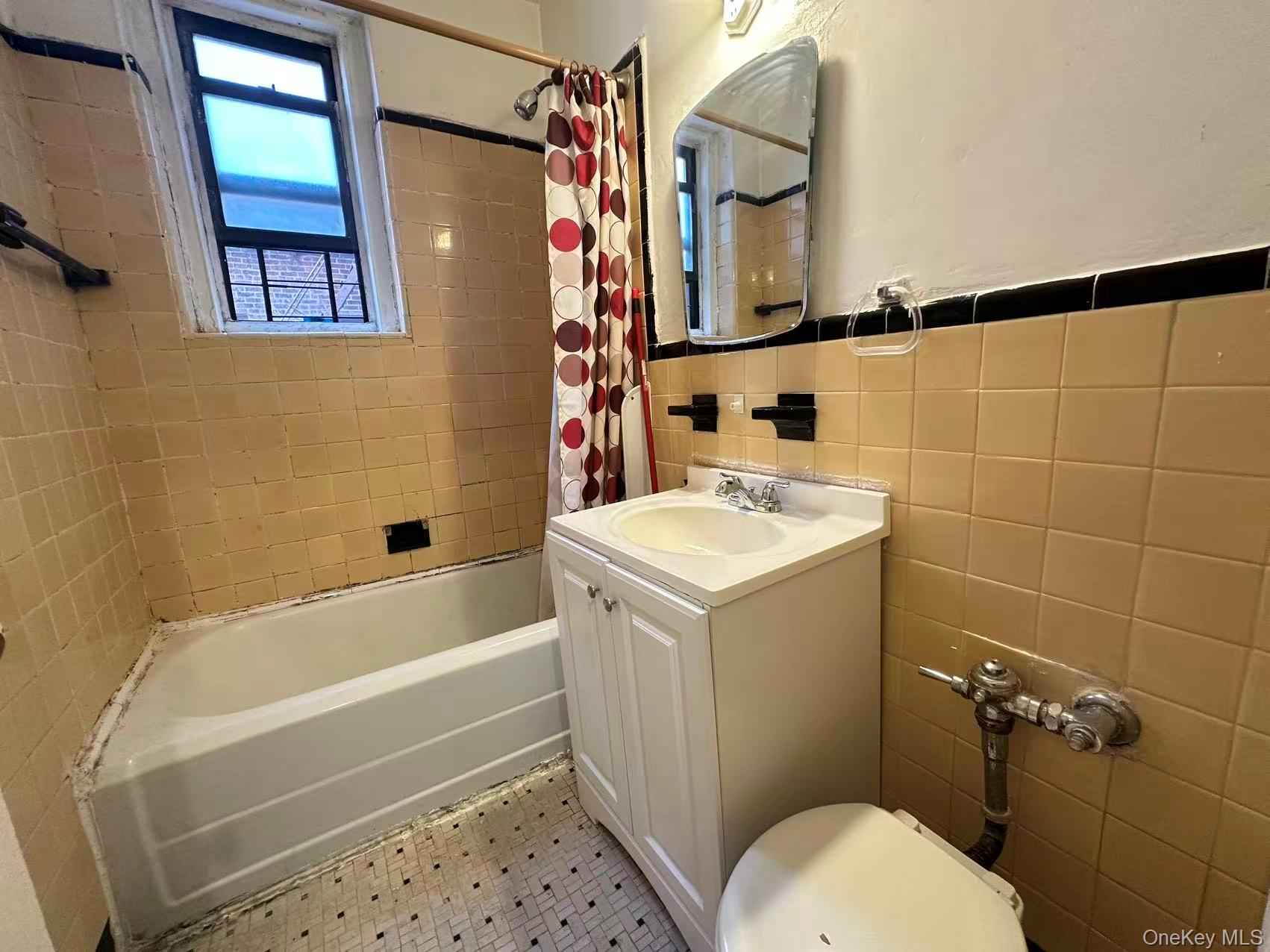 33-38 Parsons Boulevard 5E