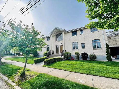 Photo of 5651 196th Street, Fresh Meadows, NY 11365 (MLS # 965626)