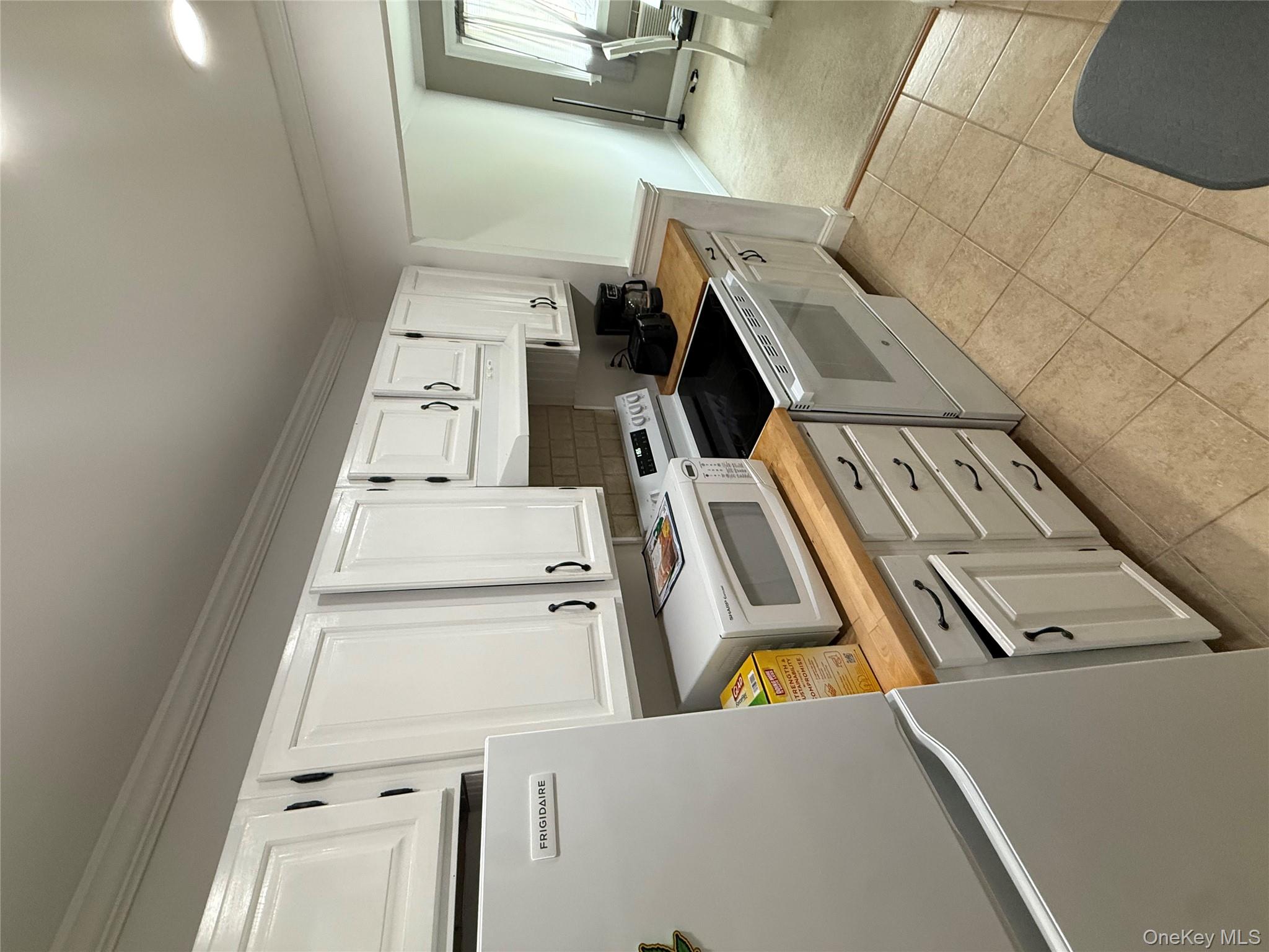 Fishkill, New York 12524, United States, 1 Bedroom Bedrooms, ,1 BathroomBathrooms,Residential,Active,215642