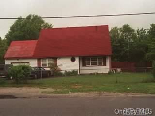 333 Atlantic Avenue, Bellport, New York image 1