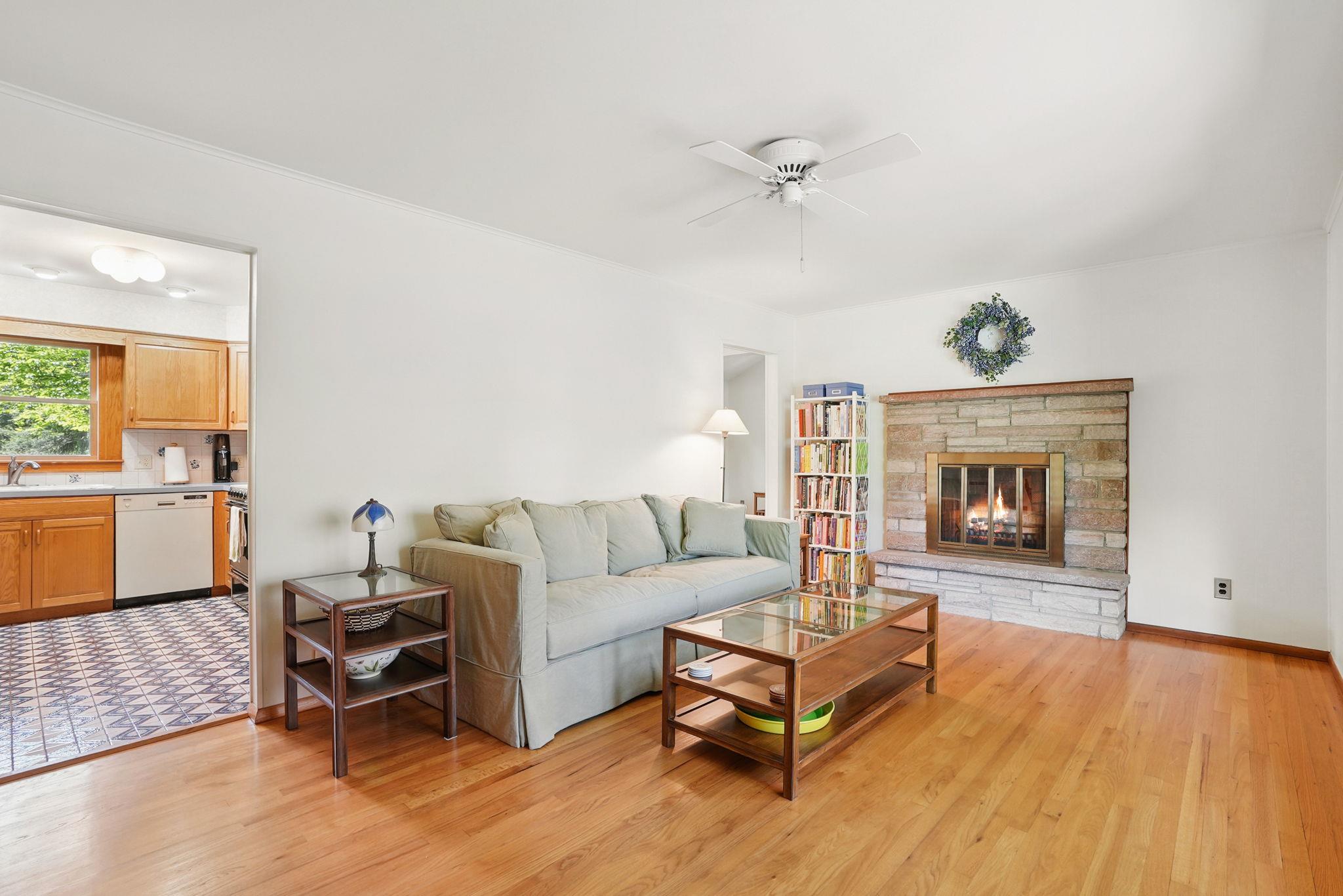 7 Adele Court, Montrose, New York image 9