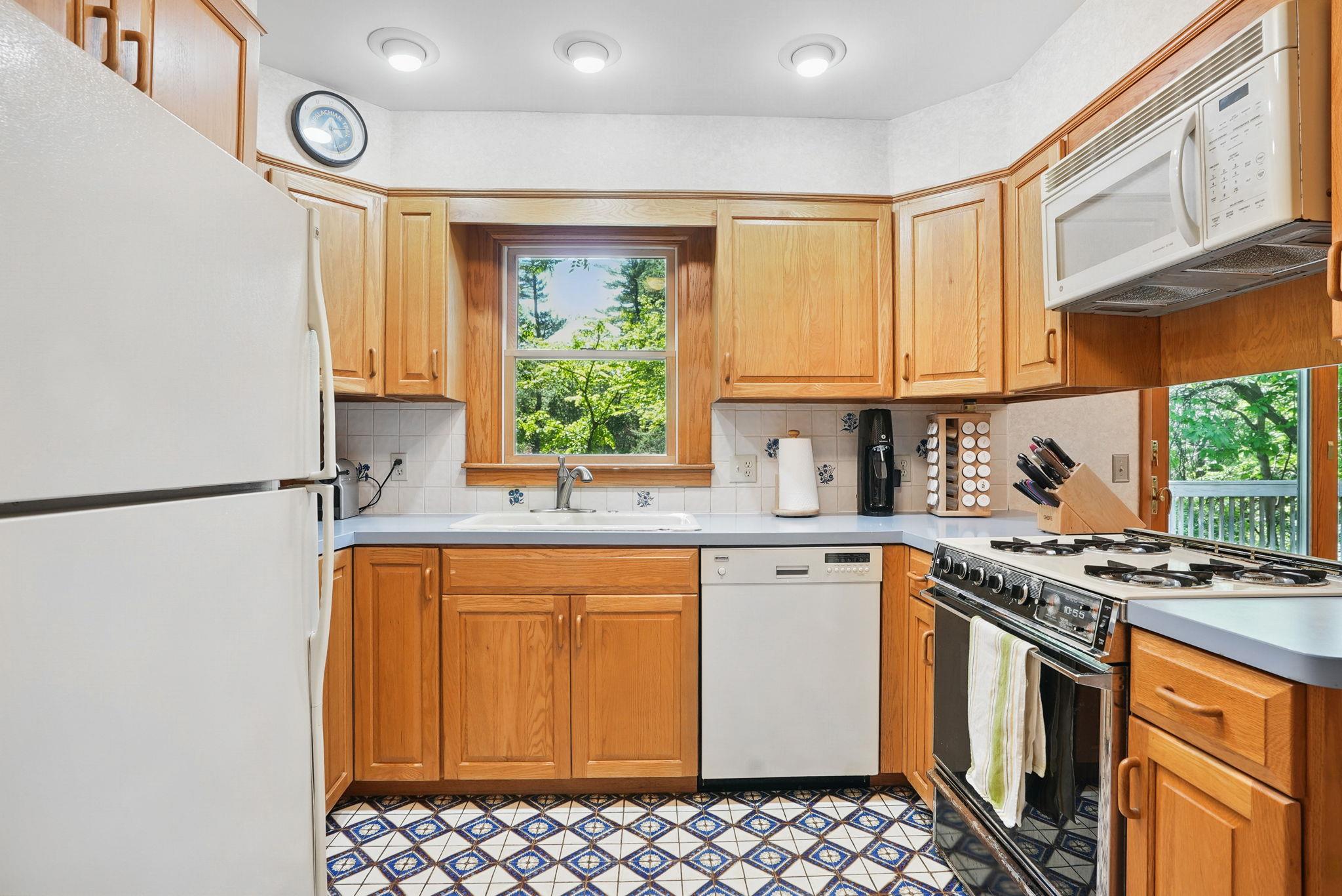 7 Adele Court, Montrose, New York image 12