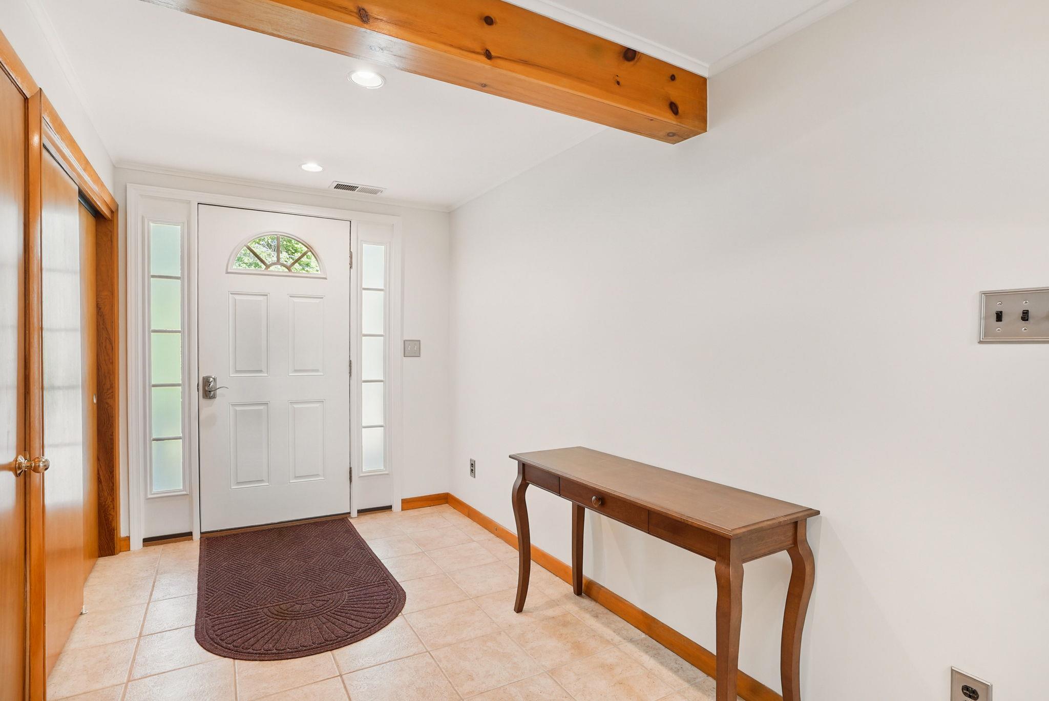 7 Adele Court, Montrose, New York image 4