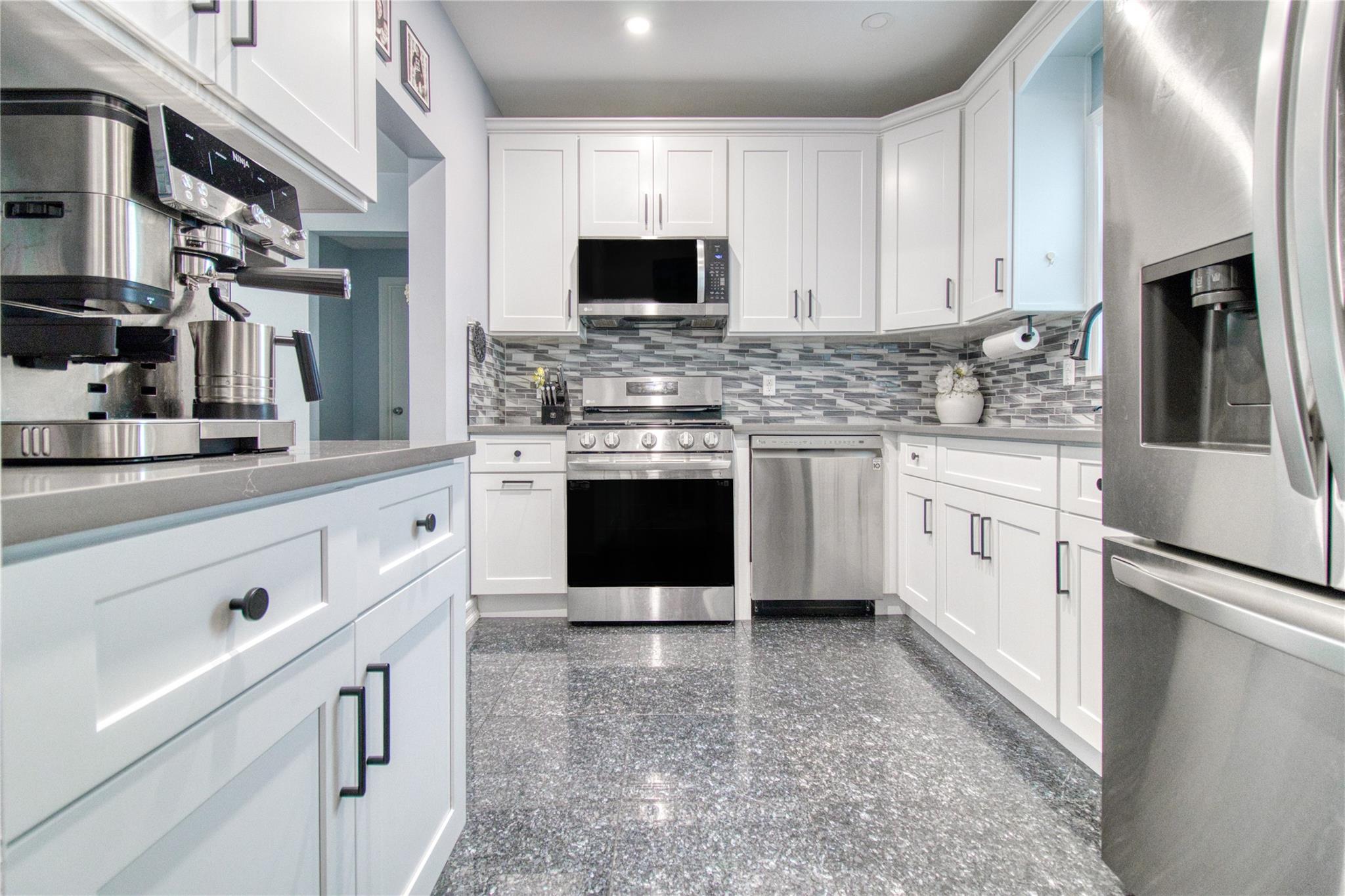 1925 Bay Ridge Avenue