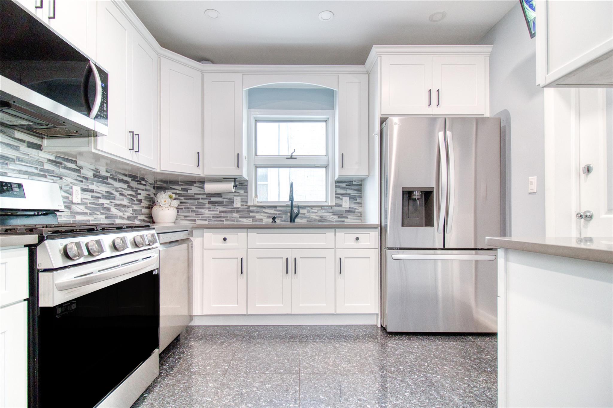 1925 Bay Ridge Avenue