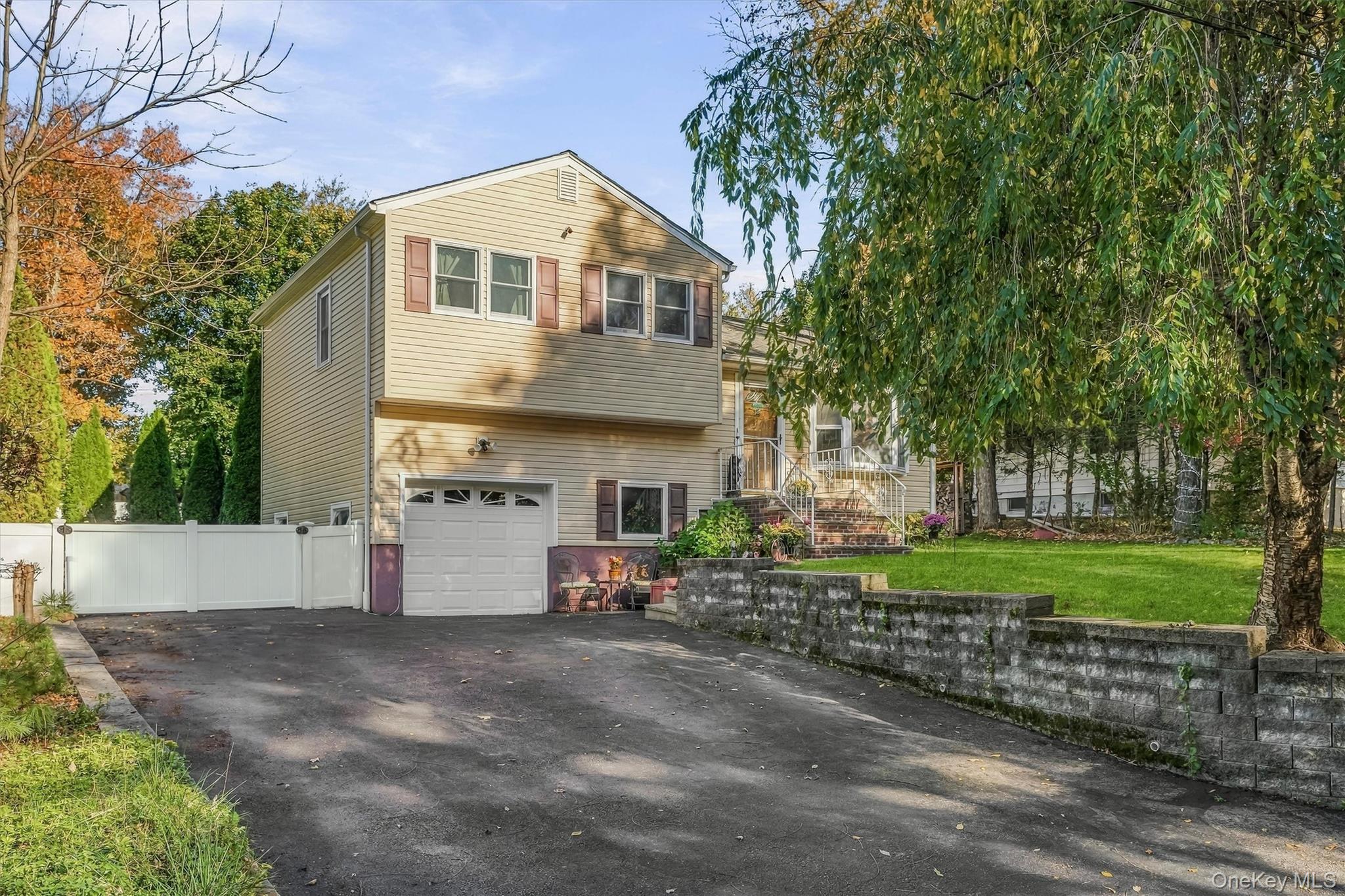 12 Barnett Road W