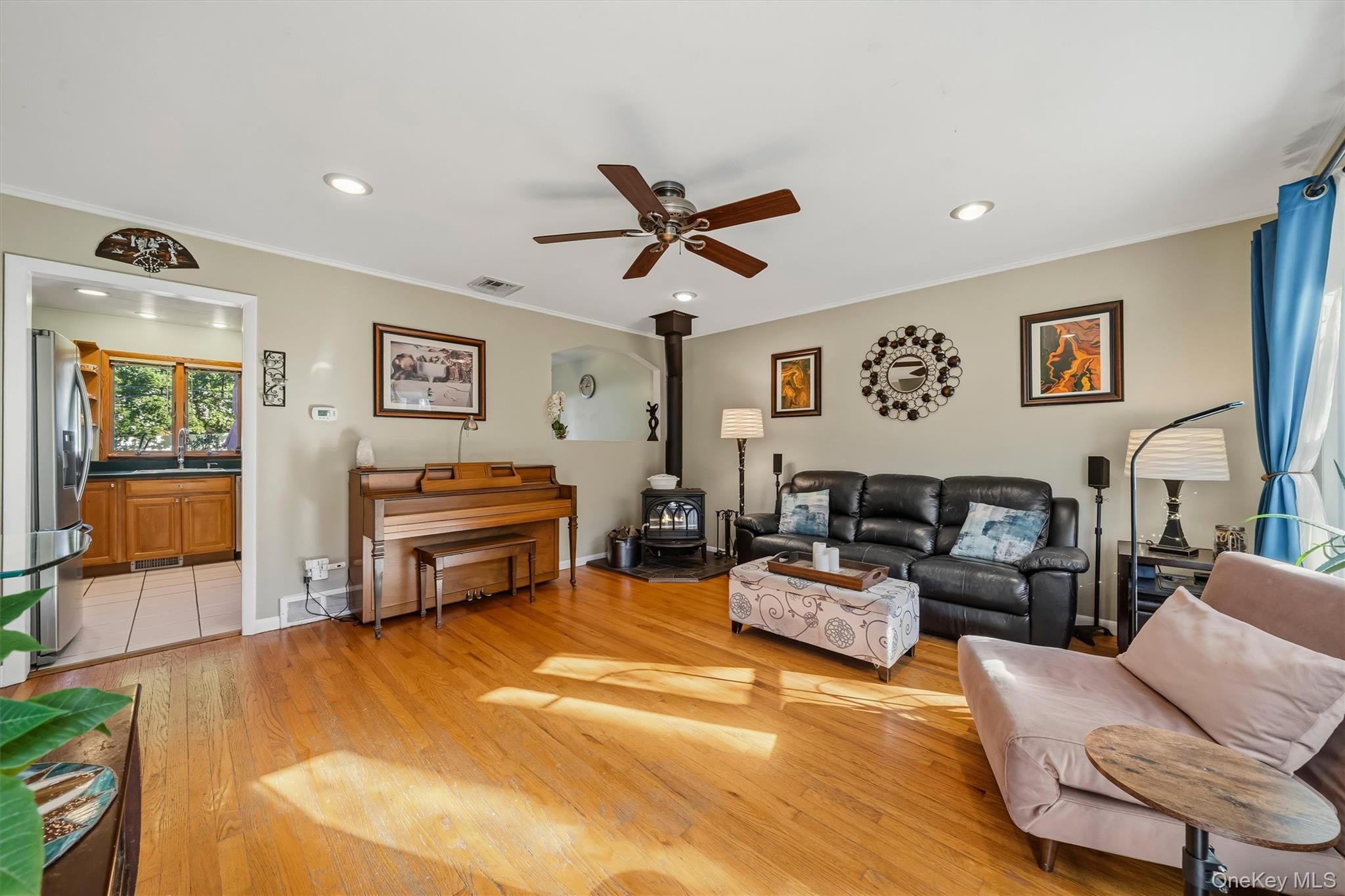 12 Barnett Road W