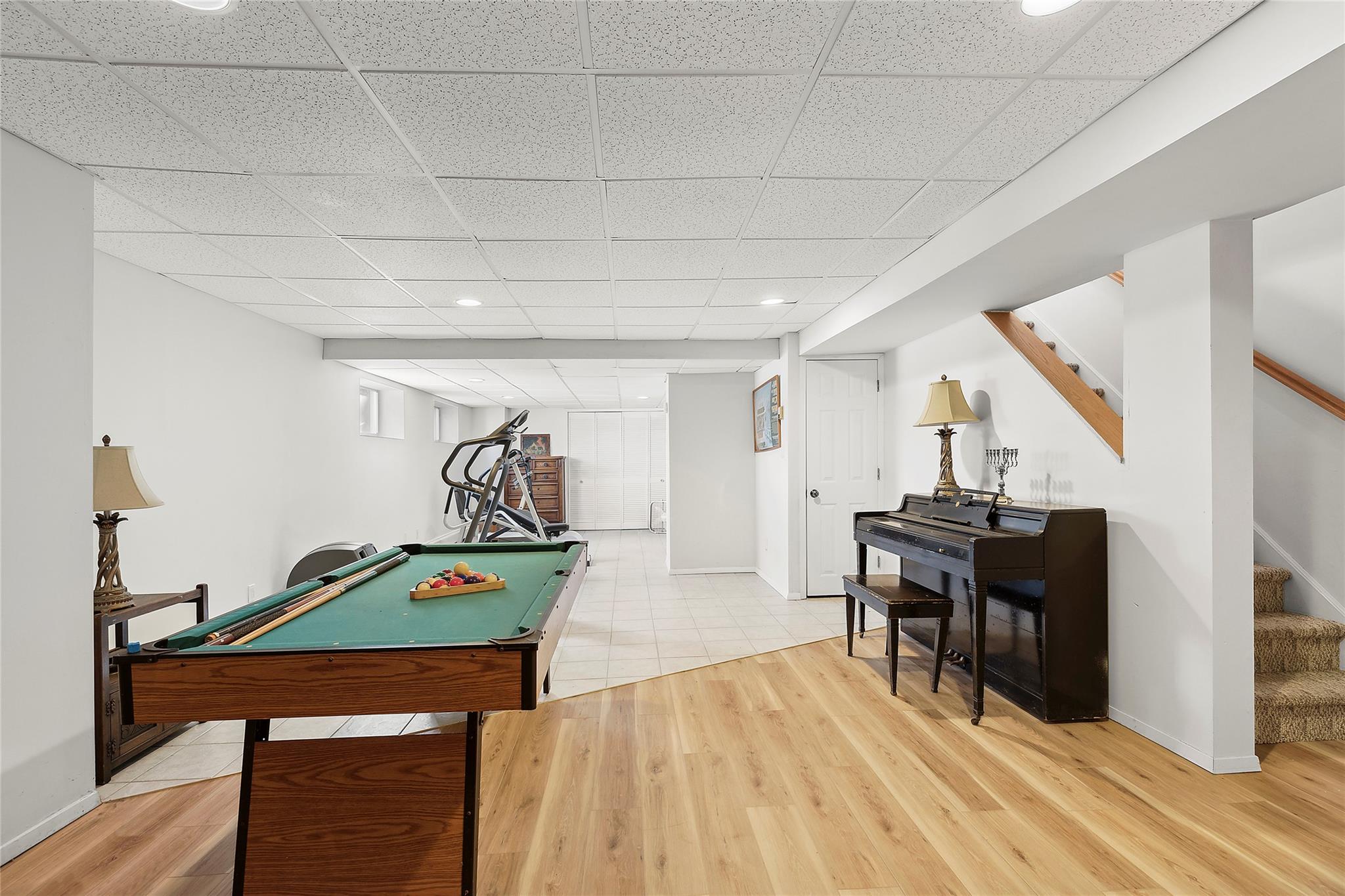 14 Tinker Bluff Court, Poquott, New York image 27