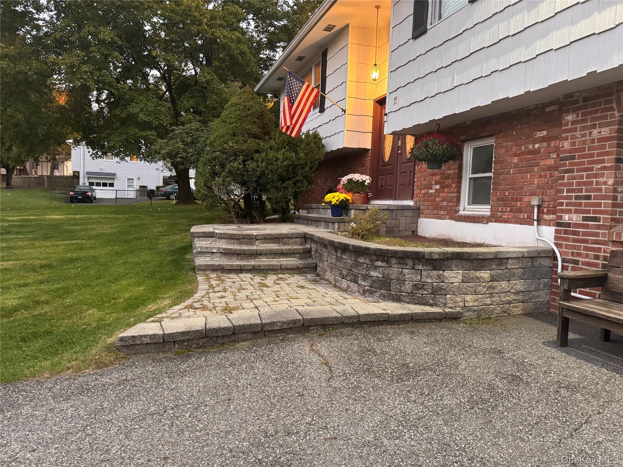11 Rosman Road