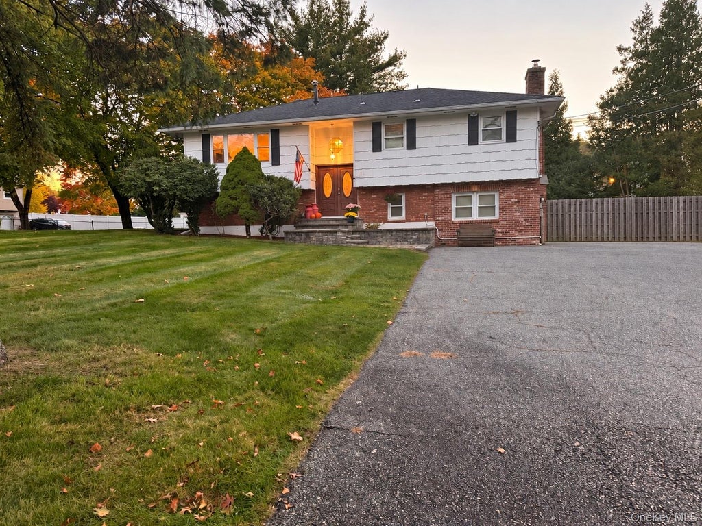 Photo of 11 Rosman Road, Thiells, NY 10984 (MLS # 1067193)