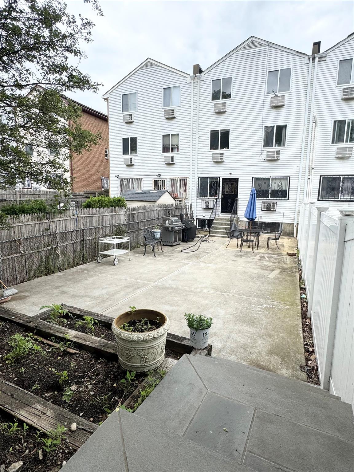 Property for Sale at Varian Avenue, Bronx, New York - Bedrooms: 5 
Bathrooms: 3  - $949,000