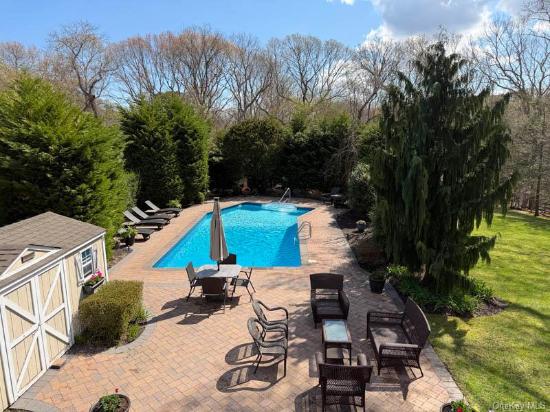 43 Grassy Pond Drive