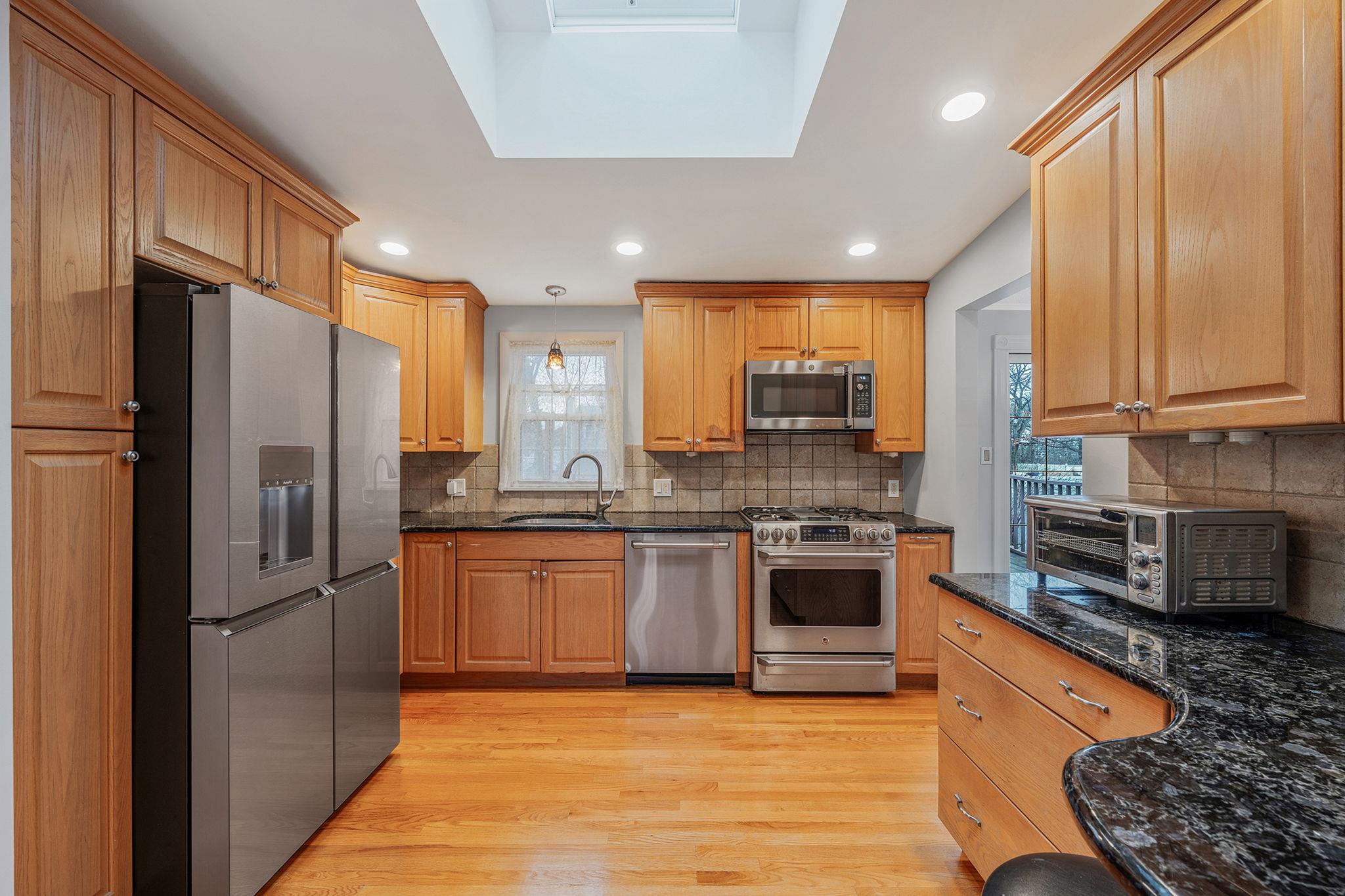 1151 Joselson Avenue, Bay Shore, New York image 17