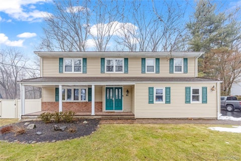 Homes For Sale - 83 Newport Avenue<br/> Rockland County, Tappan, NY 10983