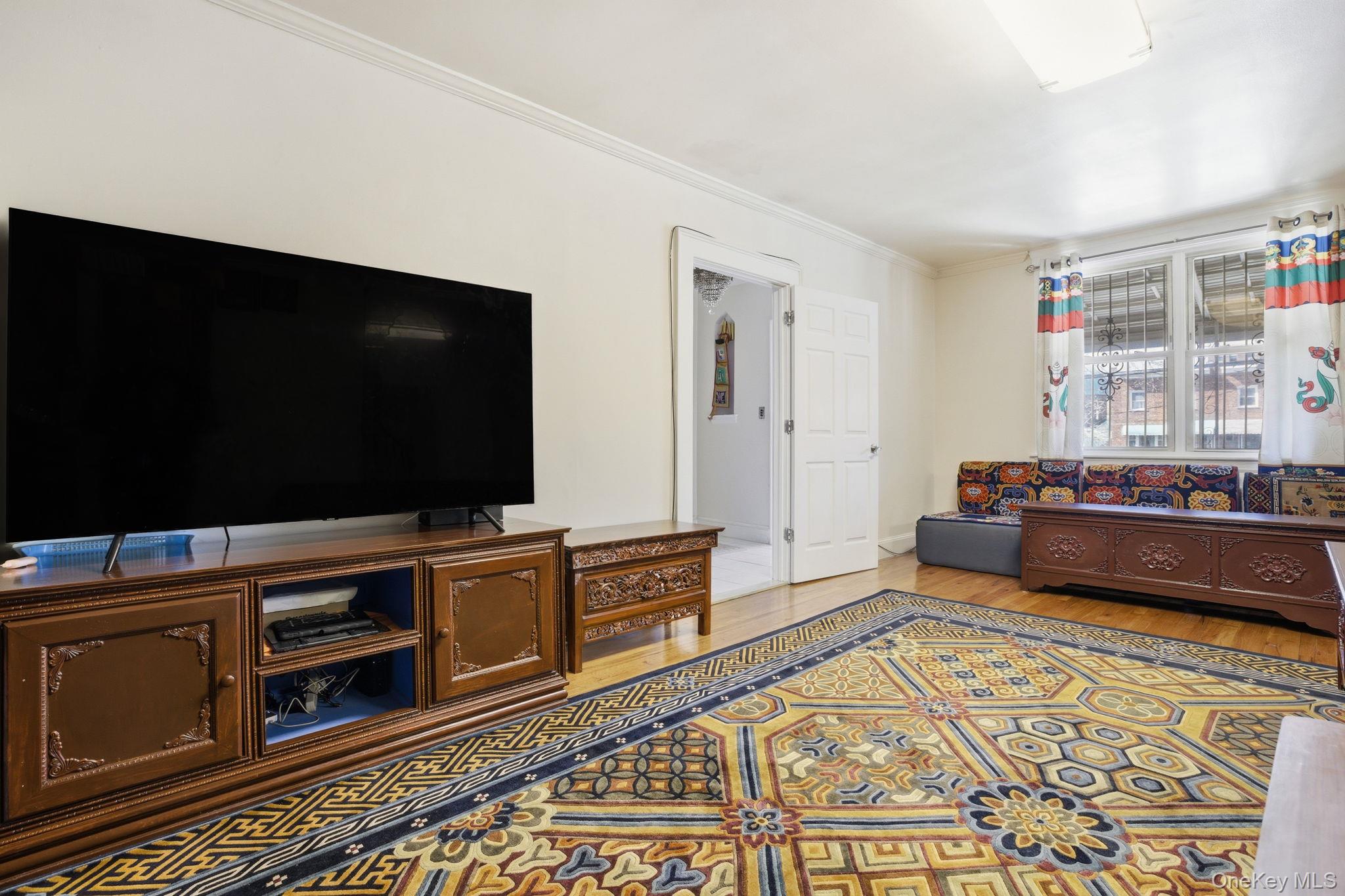 2530 Bronxwood Avenue - Photo 4
