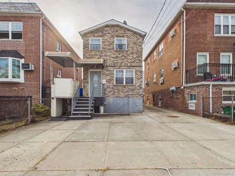 2515 Woodhull Avenue Bronx NY 10469