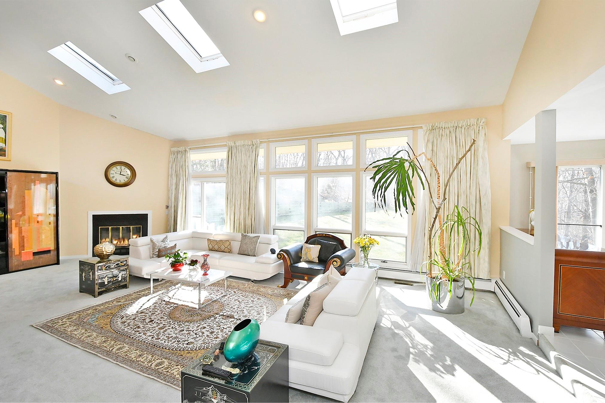 12 Deanna Court, Dix Hills, New York image 12