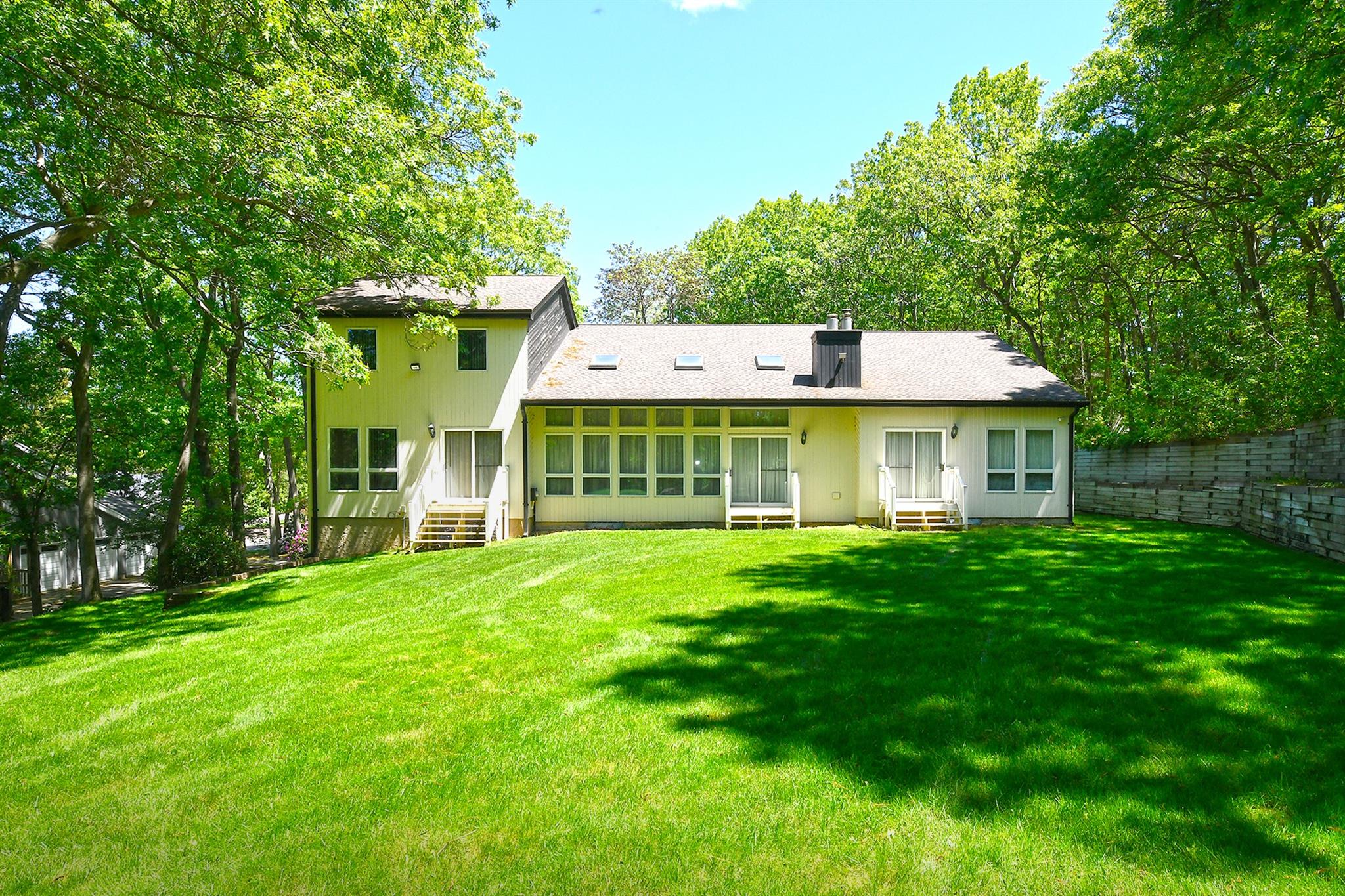 12 Deanna Court, Dix Hills, New York image 41