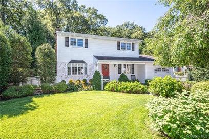 40 Somerset Drive Commack NY 11725
