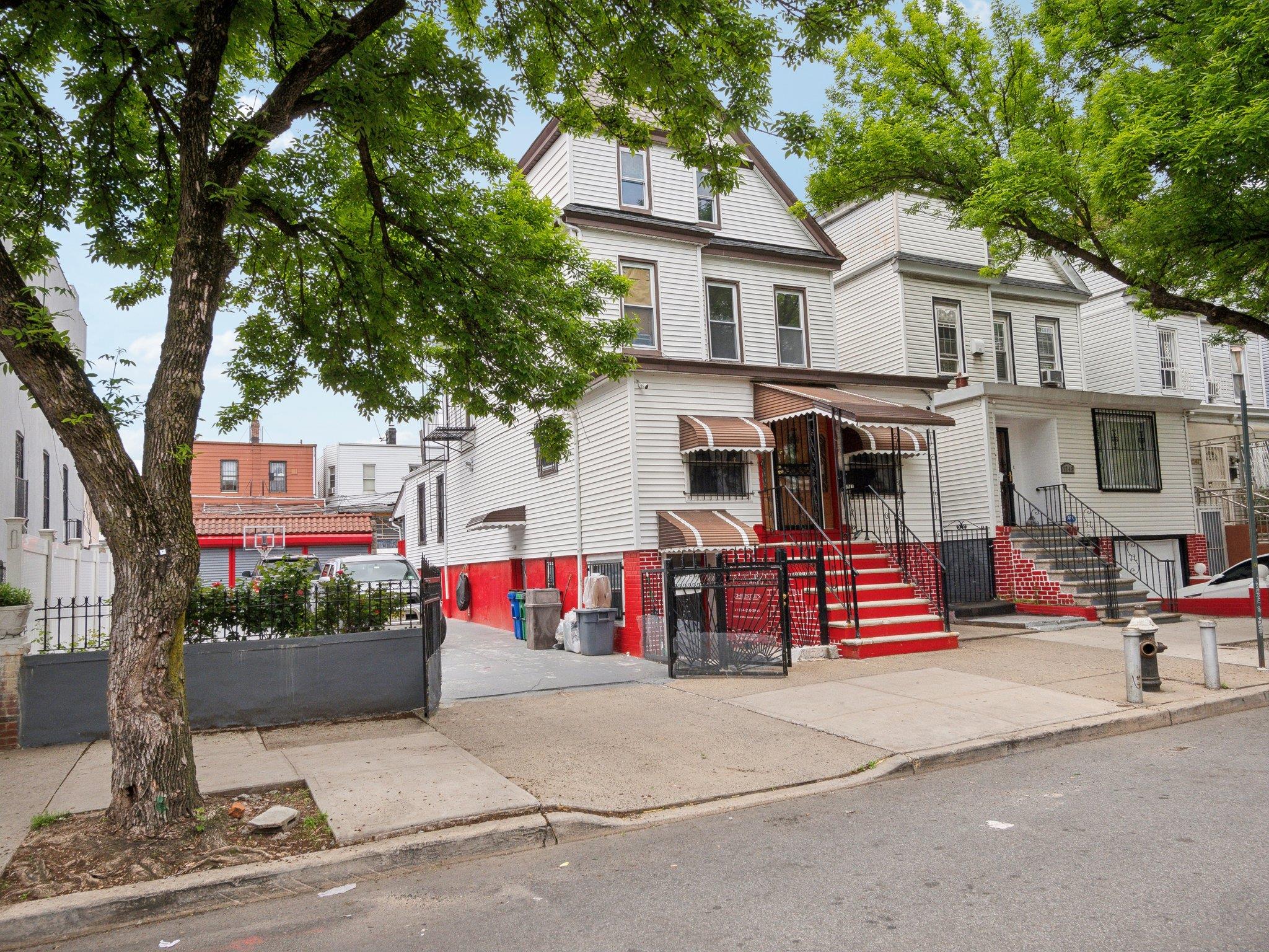 1241 Taylor Avenue