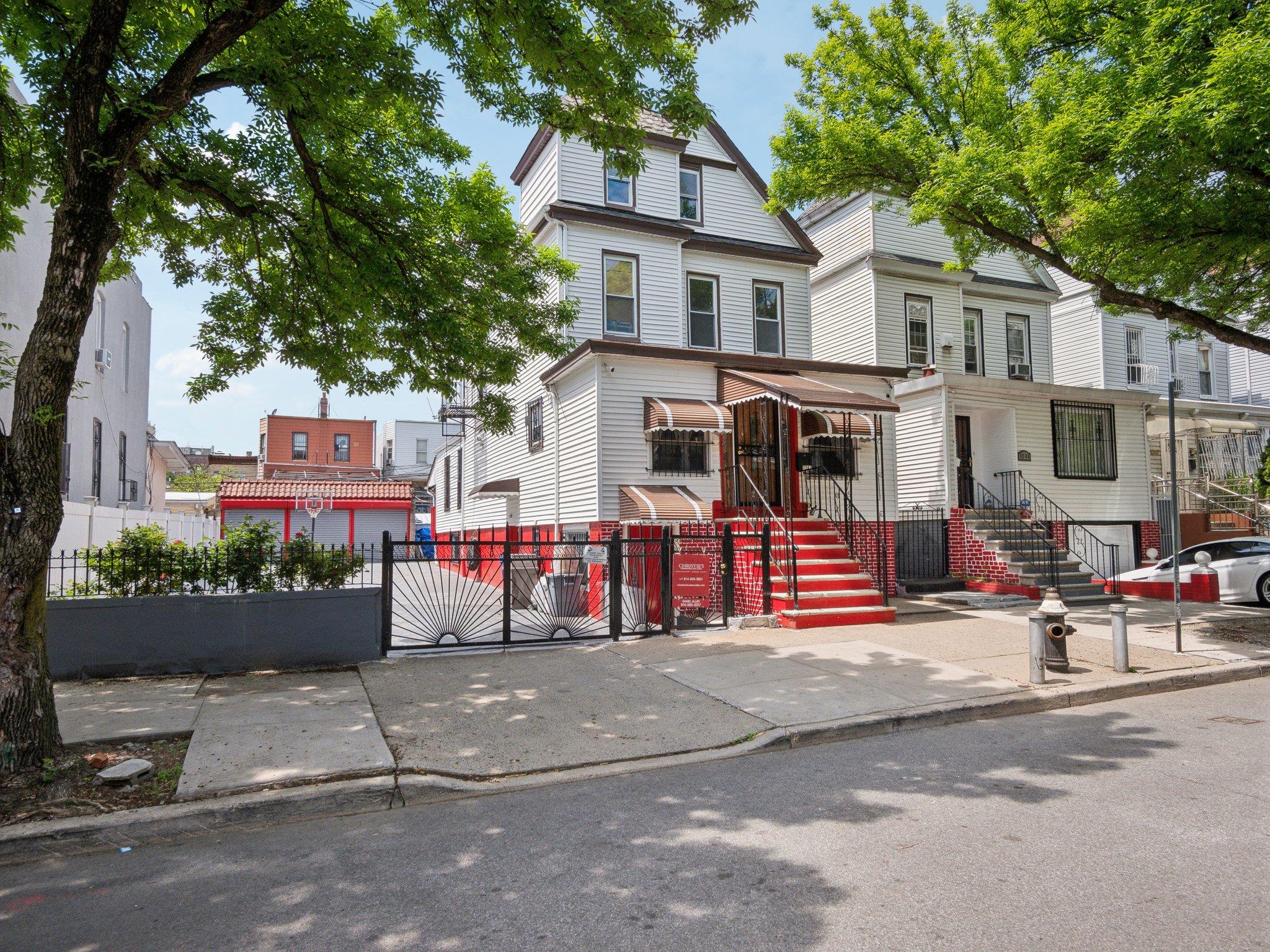 1241 Taylor Avenue