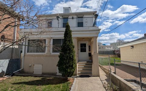 Multifamily For Sale - 116 Gavin Street<br/> Yonkers, NY 10701