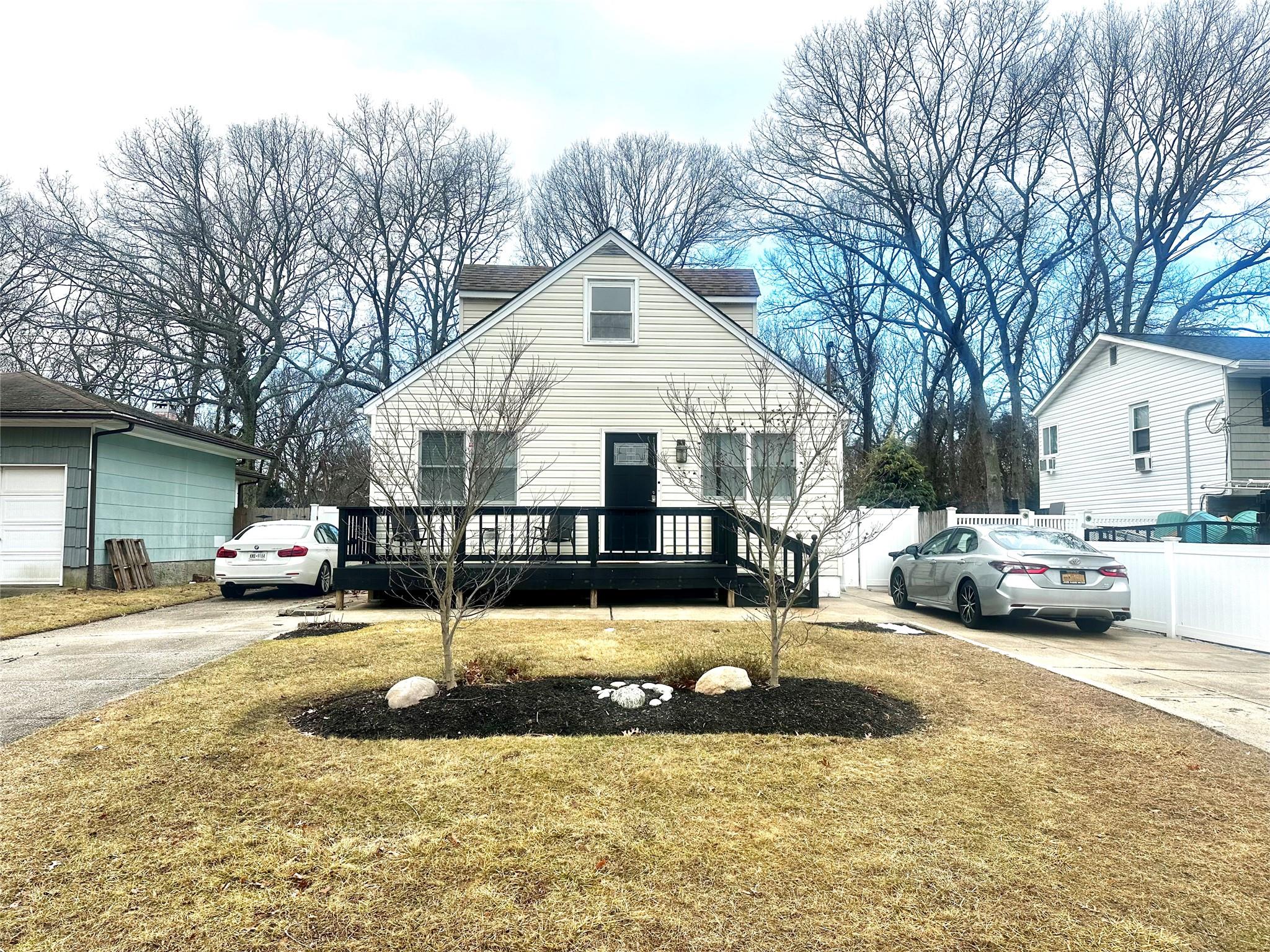 128 Smithtown Polk Boulevard, Centereach, New York image 1