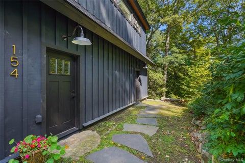 Apartment For Rent - 154 Barnegat Road #A<br/> Westchester County, Pound Ridge, NY 10576