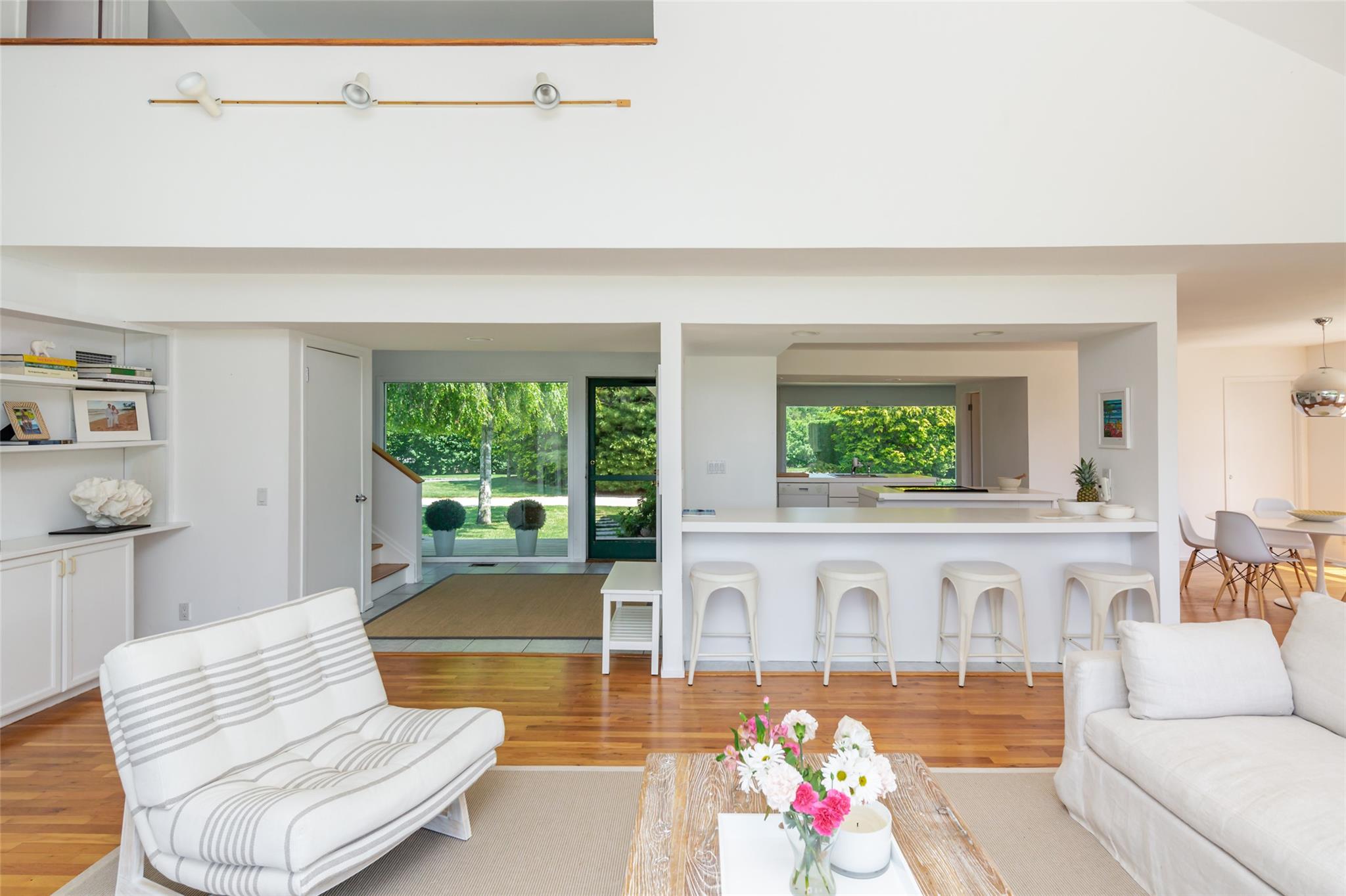 20 Winding Way, Water Mill, New York image 10