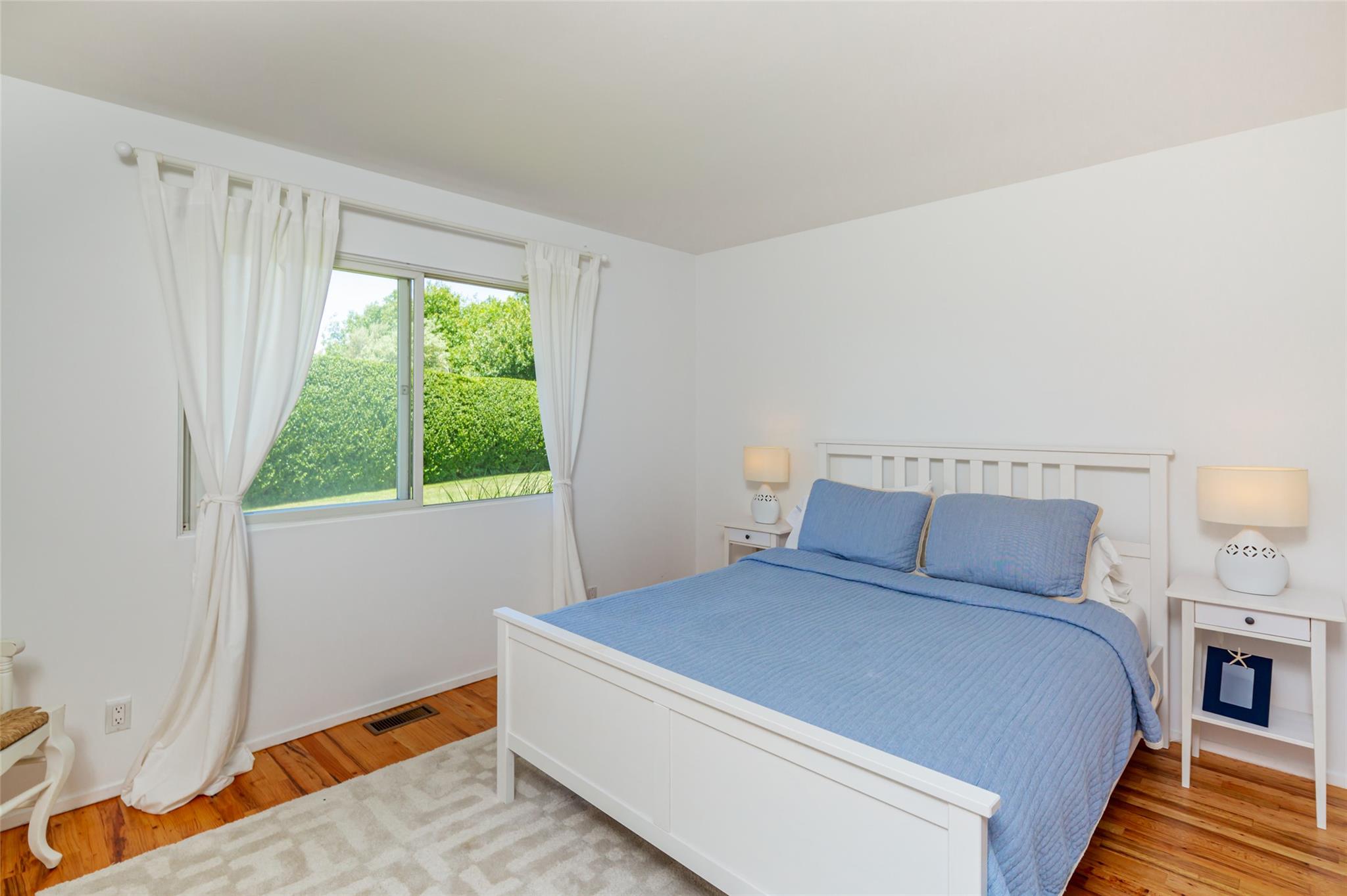 20 Winding Way, Water Mill, New York image 17