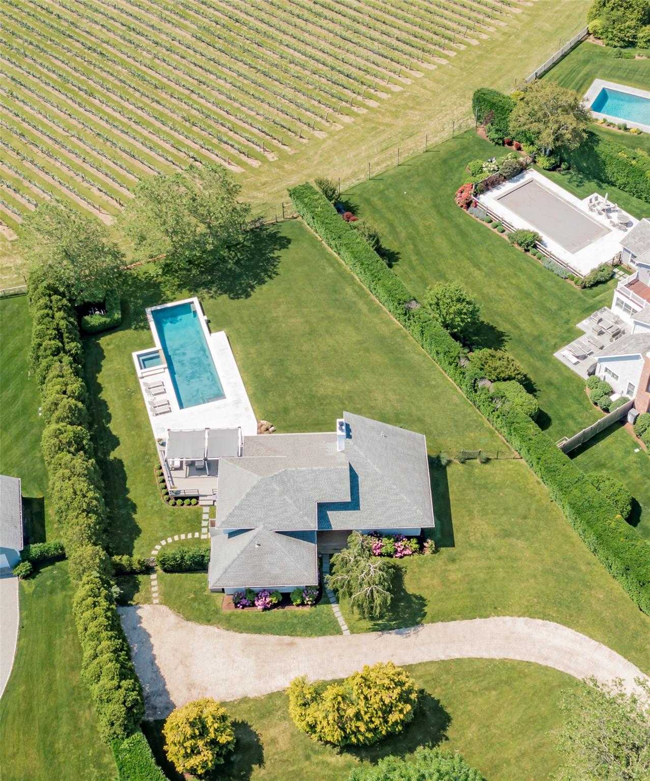 20 Winding Way, Water Mill, New York image 3