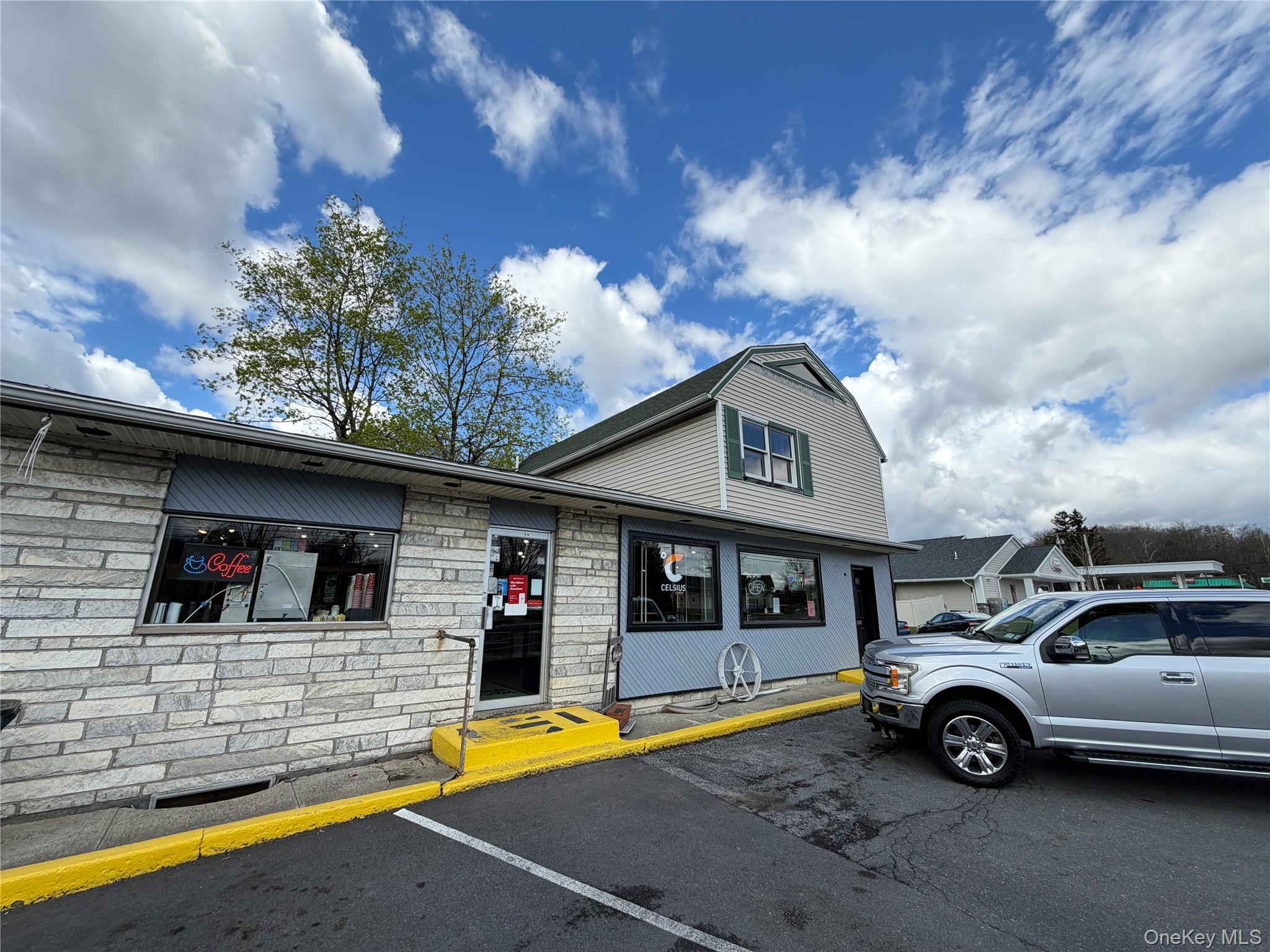 3743 Route 9W 3739