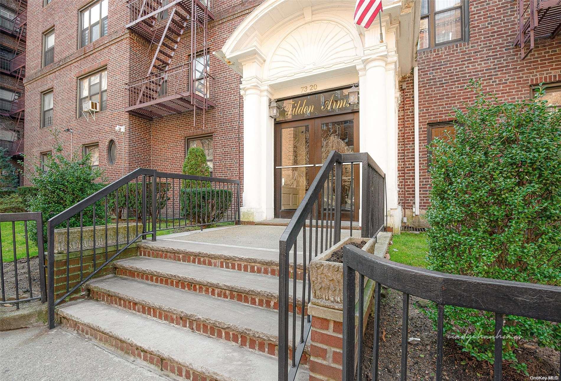 73-20 Austin Street #4O, Forest Hills, New York image 3