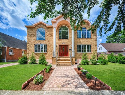 83-14 266th Street Glen Oaks NY 11004