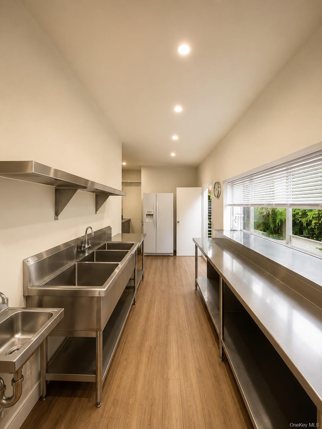 144-56 Roosevelt Avenue 1C