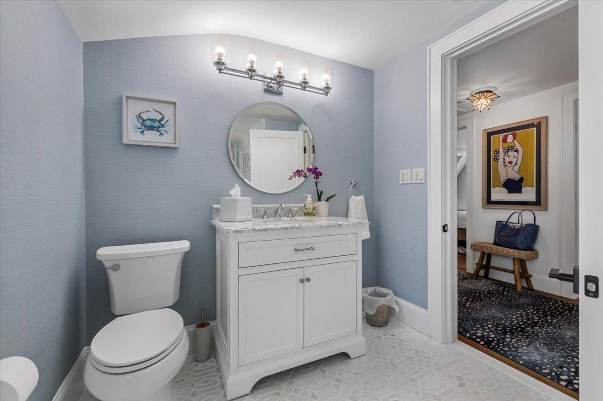 Huntington Bay, New York 11743, United States, 4 Bedrooms Bedrooms, ,3 BathroomsBathrooms,Residential,Active,182617