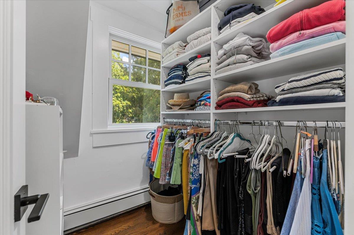 Huntington Bay, New York 11743, United States, 4 Bedrooms Bedrooms, ,3 BathroomsBathrooms,Residential,Active,182617