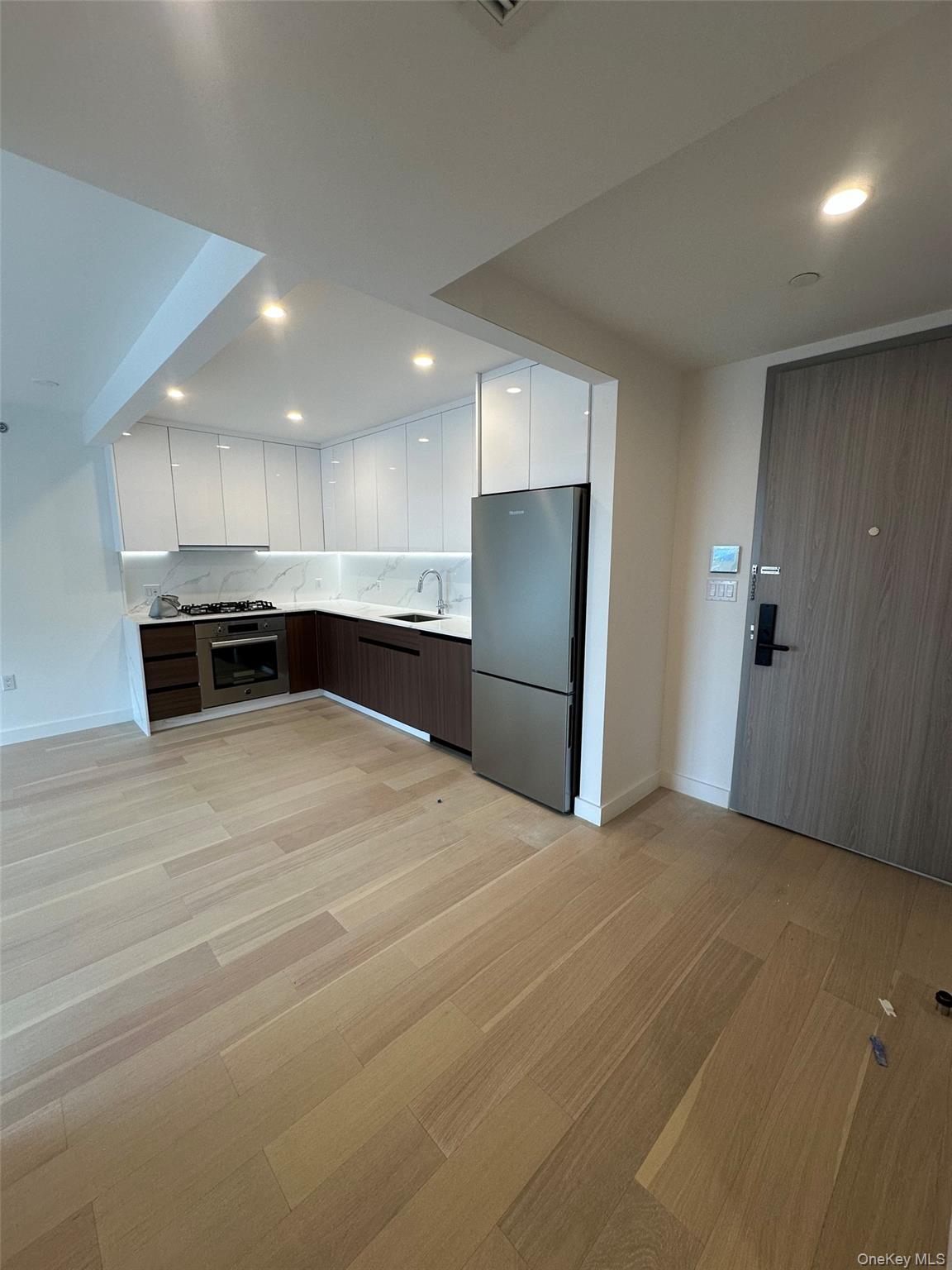 144-49 Northern Boulevard 520