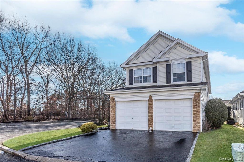 Photo of 12 Jennifer Lane #Unit 12, Middle Island, NY 11953 (MLS # 950480)