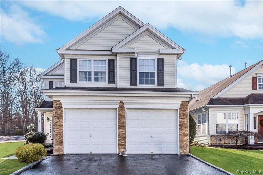 Photo of 12 Jennifer Lane #Unit 12, Middle Island, NY 11953 (MLS # 950480)