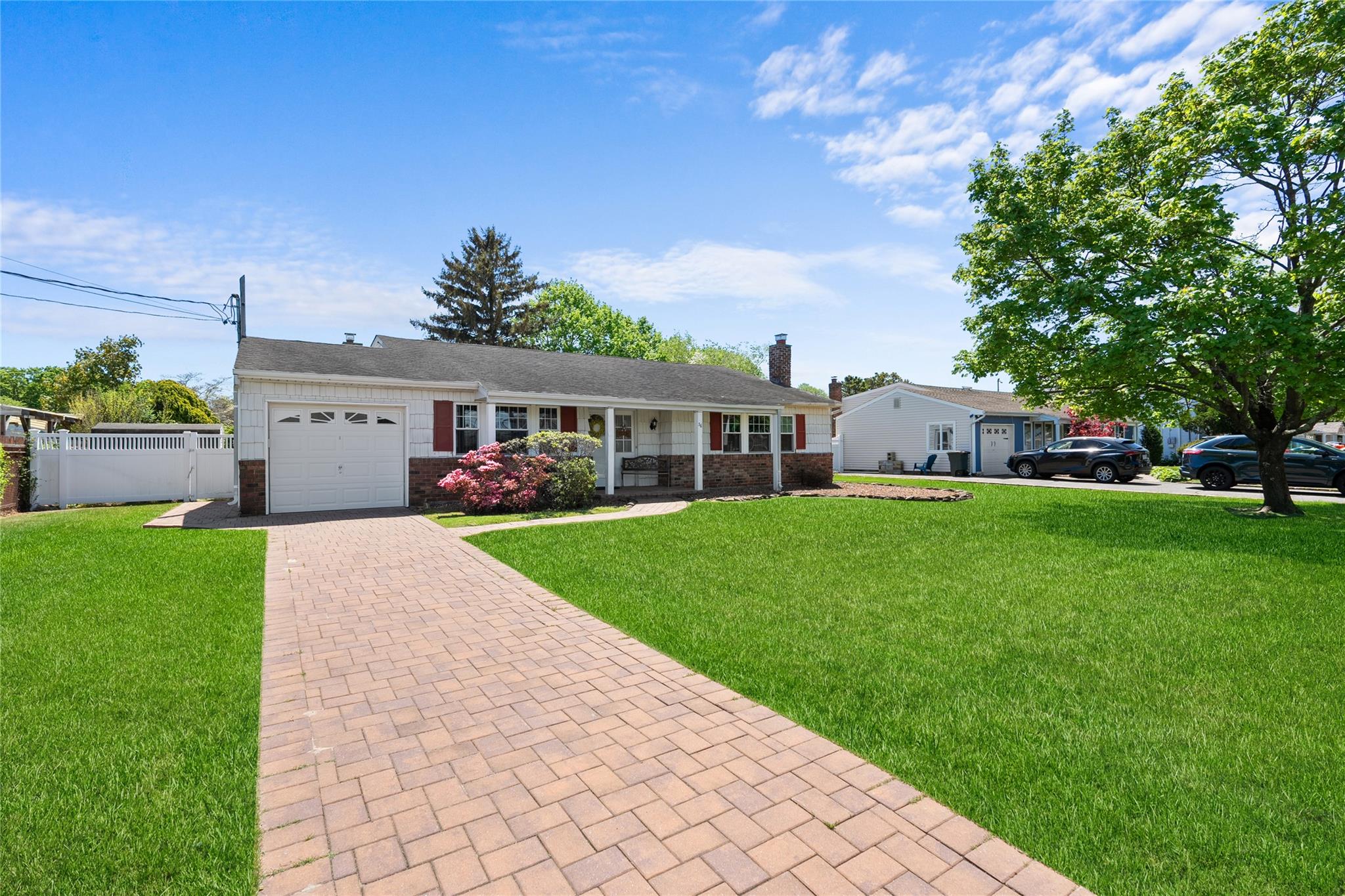 36 Norman Drive, Bohemia, New York image 3