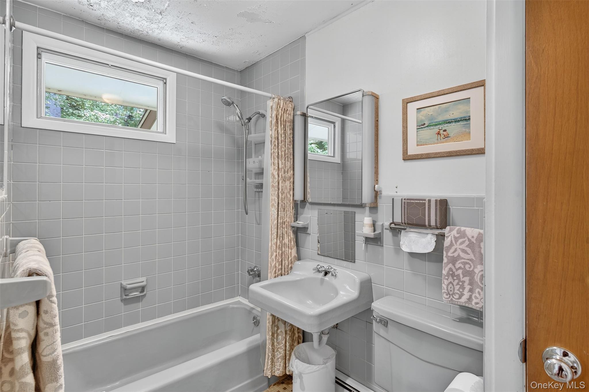 Hopewell Junction, New York 12533, United States, 2 Bedrooms Bedrooms, ,2 BathroomsBathrooms,Residential,Active,189633