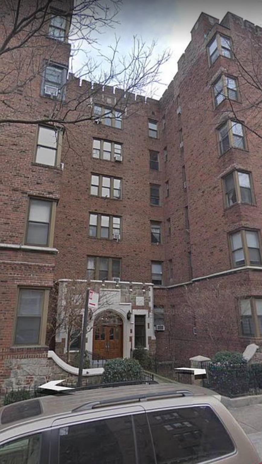 41 St 4B, Sunnyside, Queens, NY - 1 Bathrooms  
2 Rooms - 